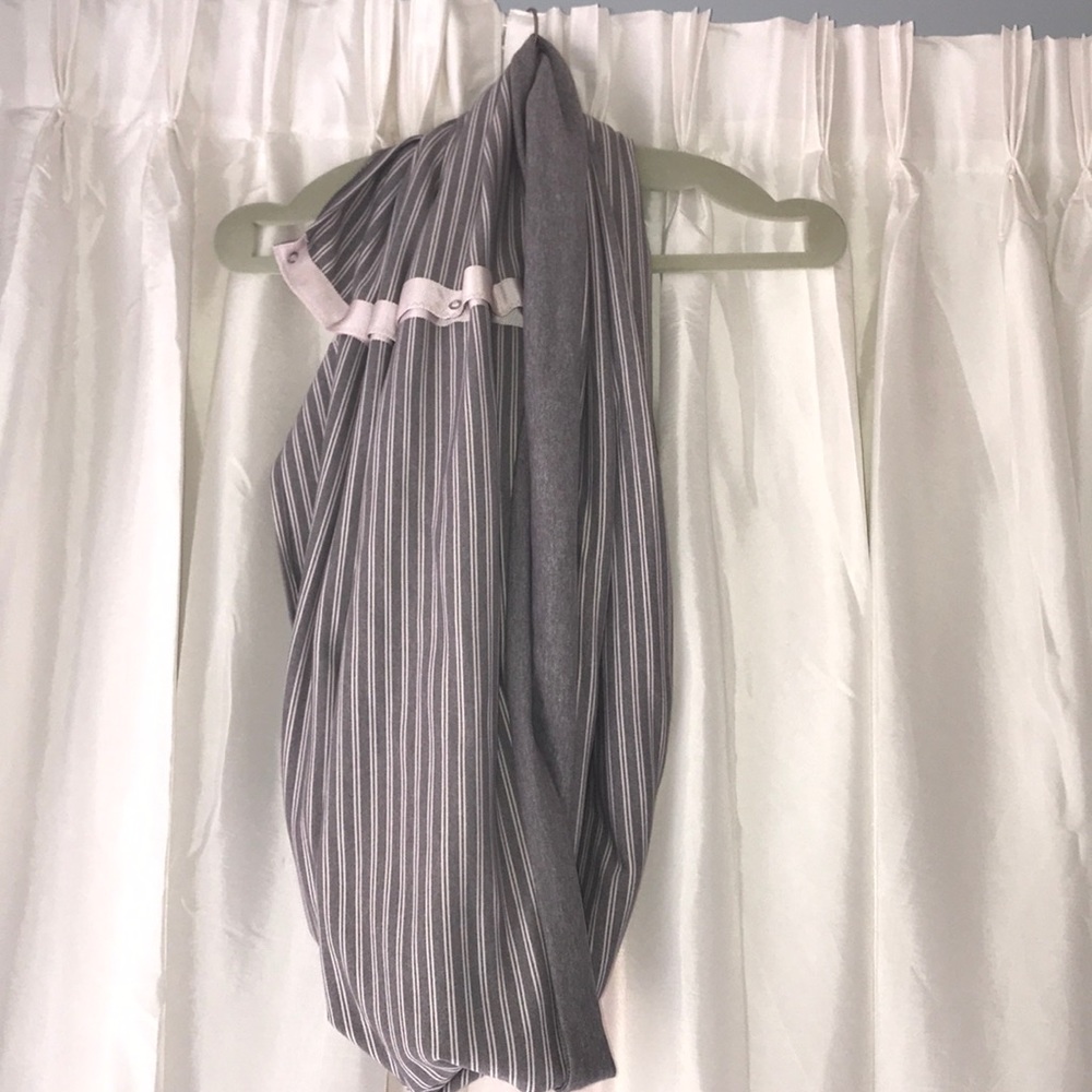 Lululemon scarf